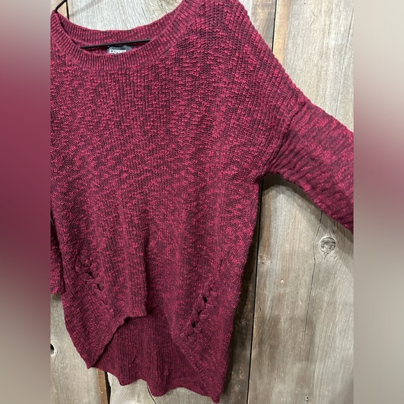 Express Tunic Sweater in Wine Burgundy Size Mediumum - Picture 3 of 14